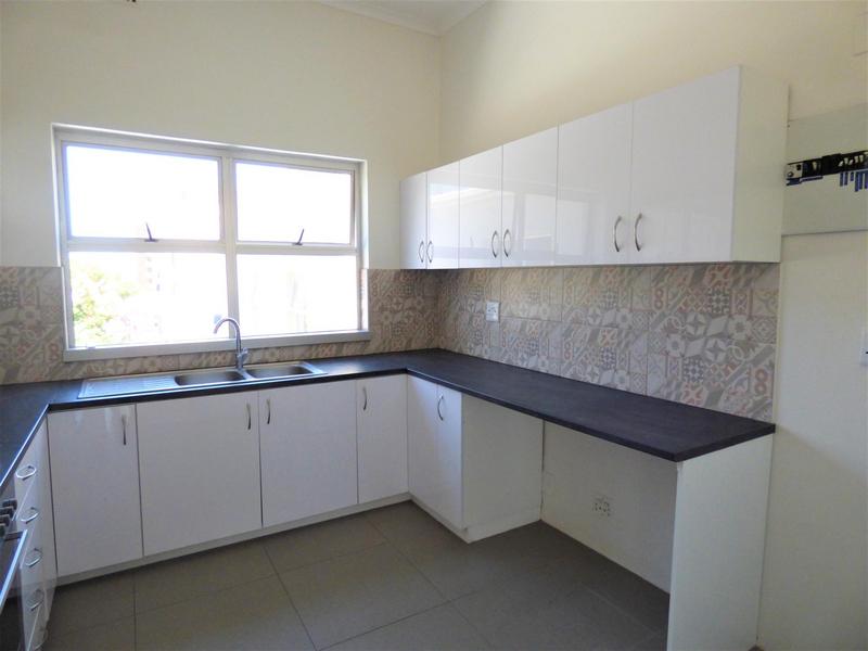 To Let 3 Bedroom Property for Rent in Green Point Western Cape